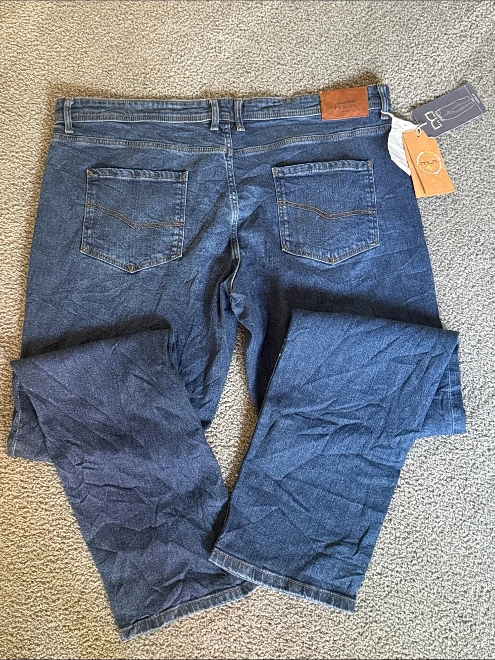 Milano MLN Men's Straight Jeans in Dark Blue Denim. Size 40
